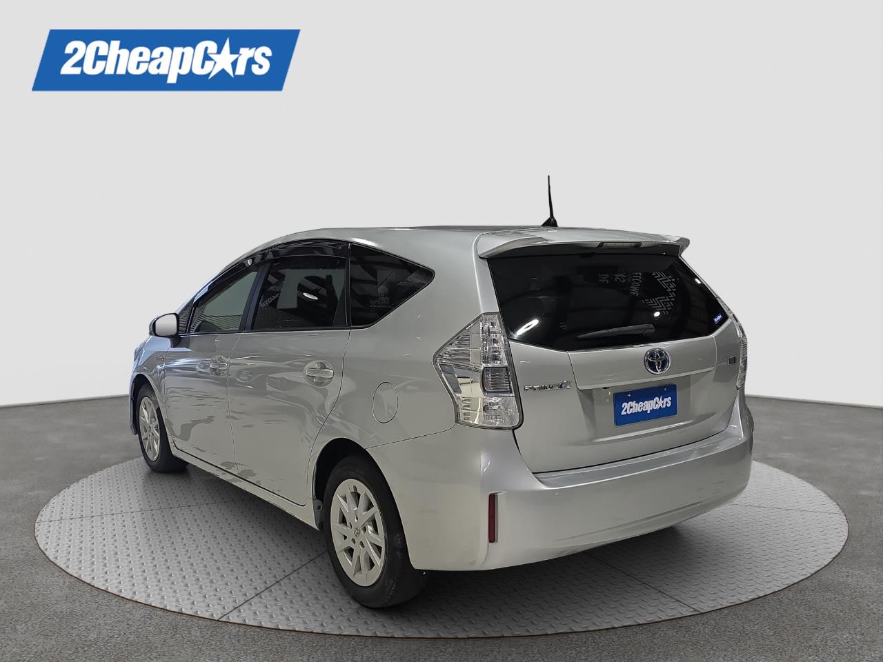 2012 Toyota Prius Alpha S Station Wagon PUSH BUTTON START + REVERSING CAMERA + AUTO LIGHTS