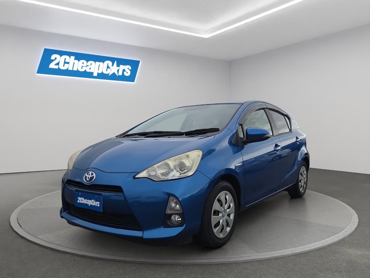 2013 Toyota Aqua S Hatchback