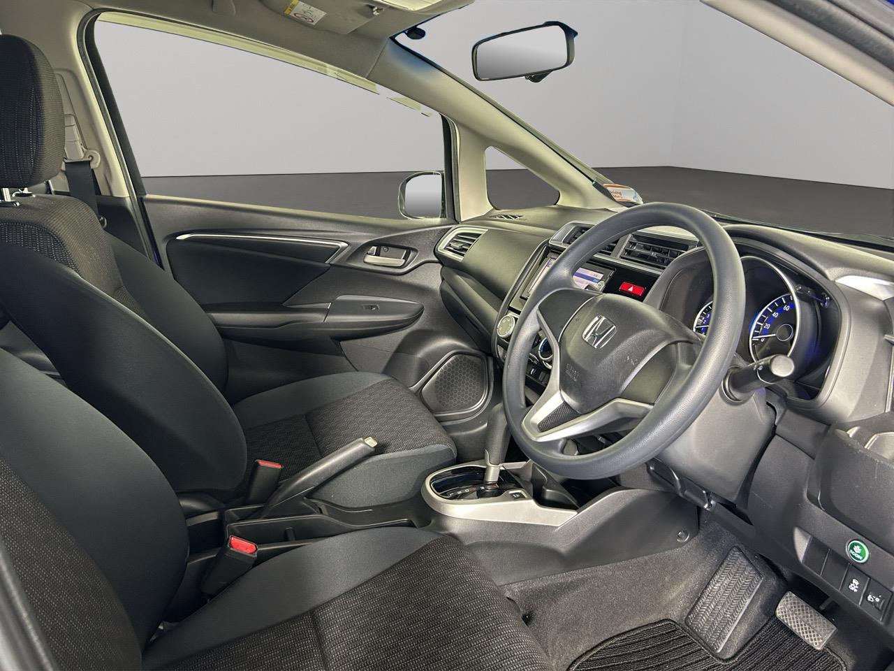 2015 Honda Fit Jazz New Shape Hatchback LOW KM + SMART KEY