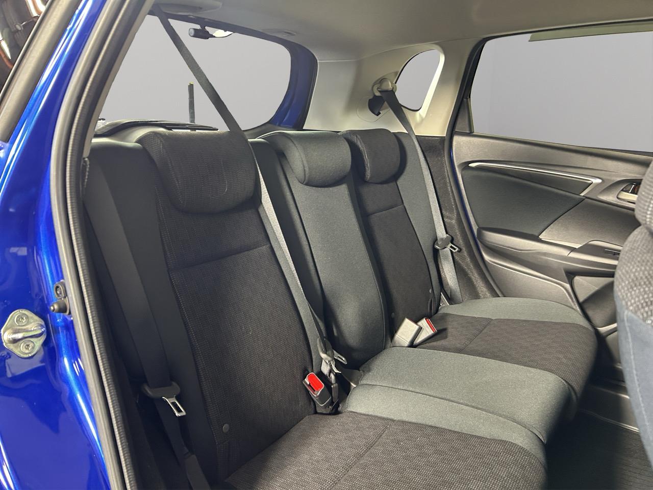 2015 Honda Fit Jazz New Shape Hatchback LOW KM + SMART KEY