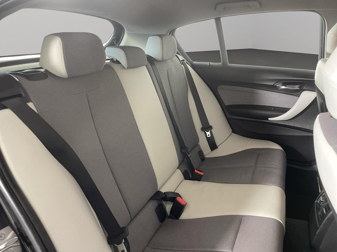 2014 BMW 116i STYLE Hatchback LOW KMS + REVERSING CAMERA + PARKING SENSORS