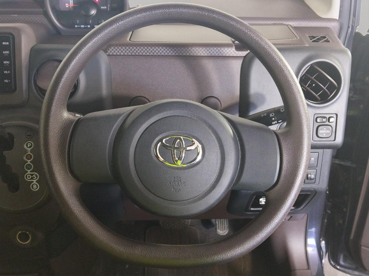 2014 Toyota SPADE 1.5F Hatchback POWER SLIDING DOOR + SMART KEY + PUSH BUTTON START