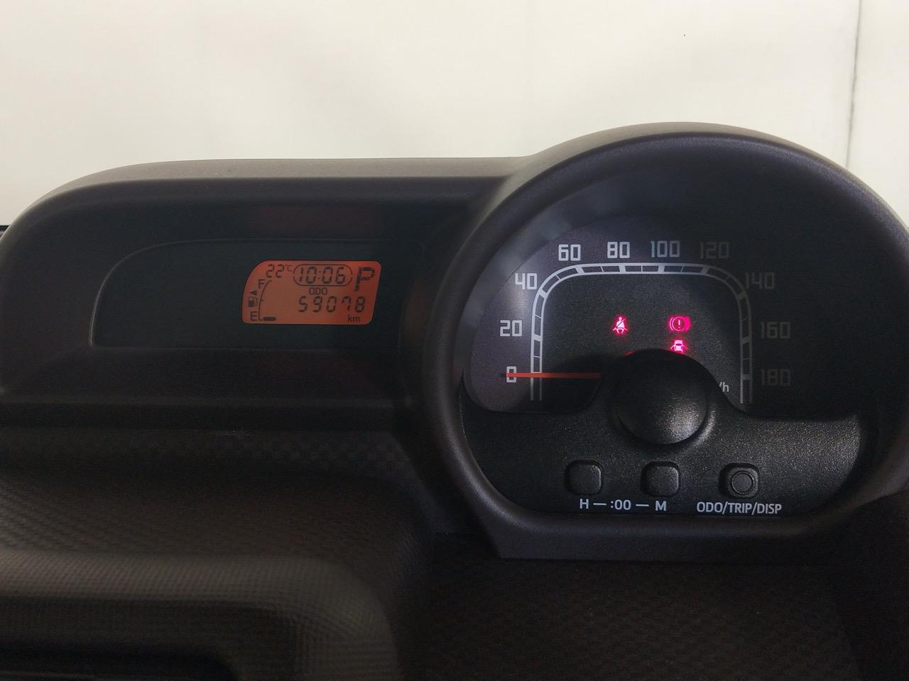 2014 Toyota SPADE 1.5F Hatchback POWER SLIDING DOOR + SMART KEY + PUSH BUTTON START