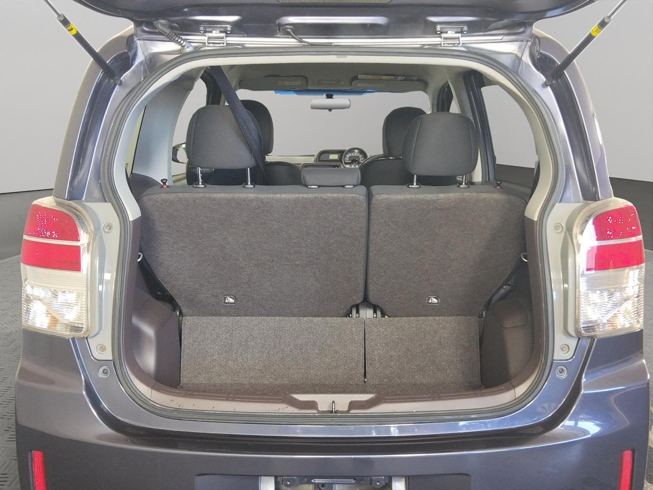 2014 Toyota SPADE 1.5F Hatchback POWER SLIDING DOOR + SMART KEY + PUSH BUTTON START