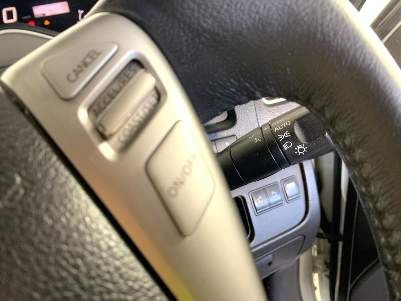 2012 Nissan Serena Hybrid Highway Star People Mover CRUISE CONTROL + POWER SLIDING DOORS + AUTO LIGHTS