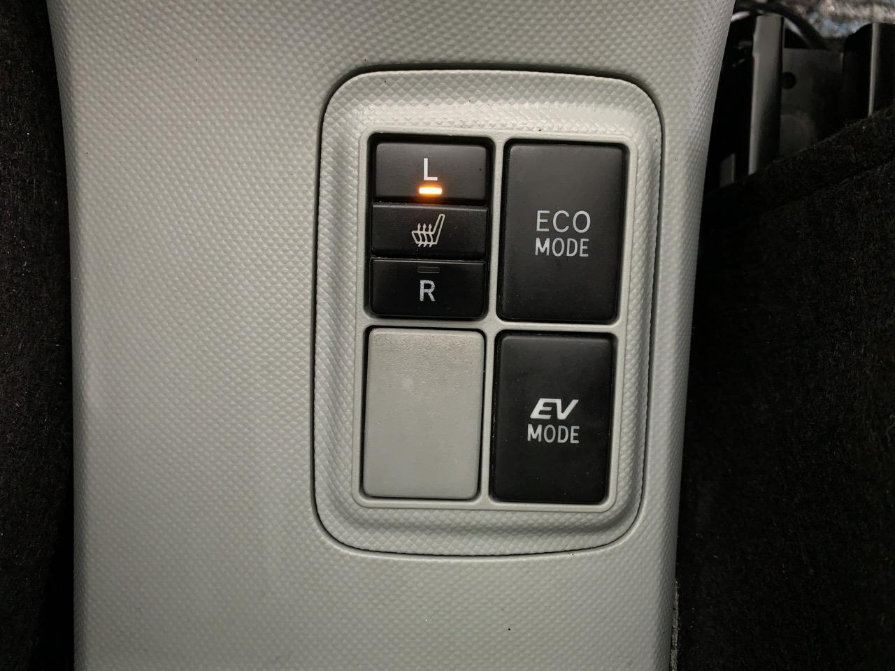 2012 Toyota Aqua S Hatchback HEATED SEATS + PUSH BUTTON START + AUTO LIGHTS