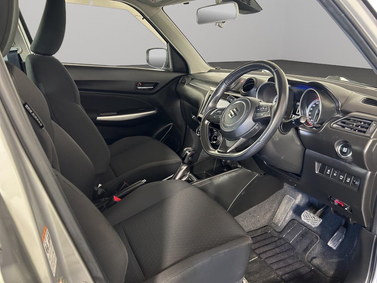 2018 Suzuki Swift Late Shape Hatchback SMART KEY + REVERSING CAMERA + AUTO LIGHTS