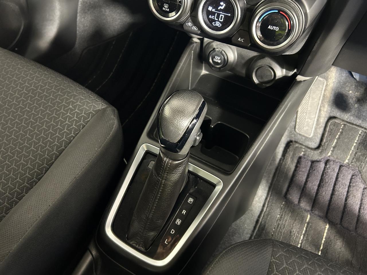 2018 Suzuki Swift Late Shape Hatchback SMART KEY + REVERSING CAMERA + AUTO LIGHTS