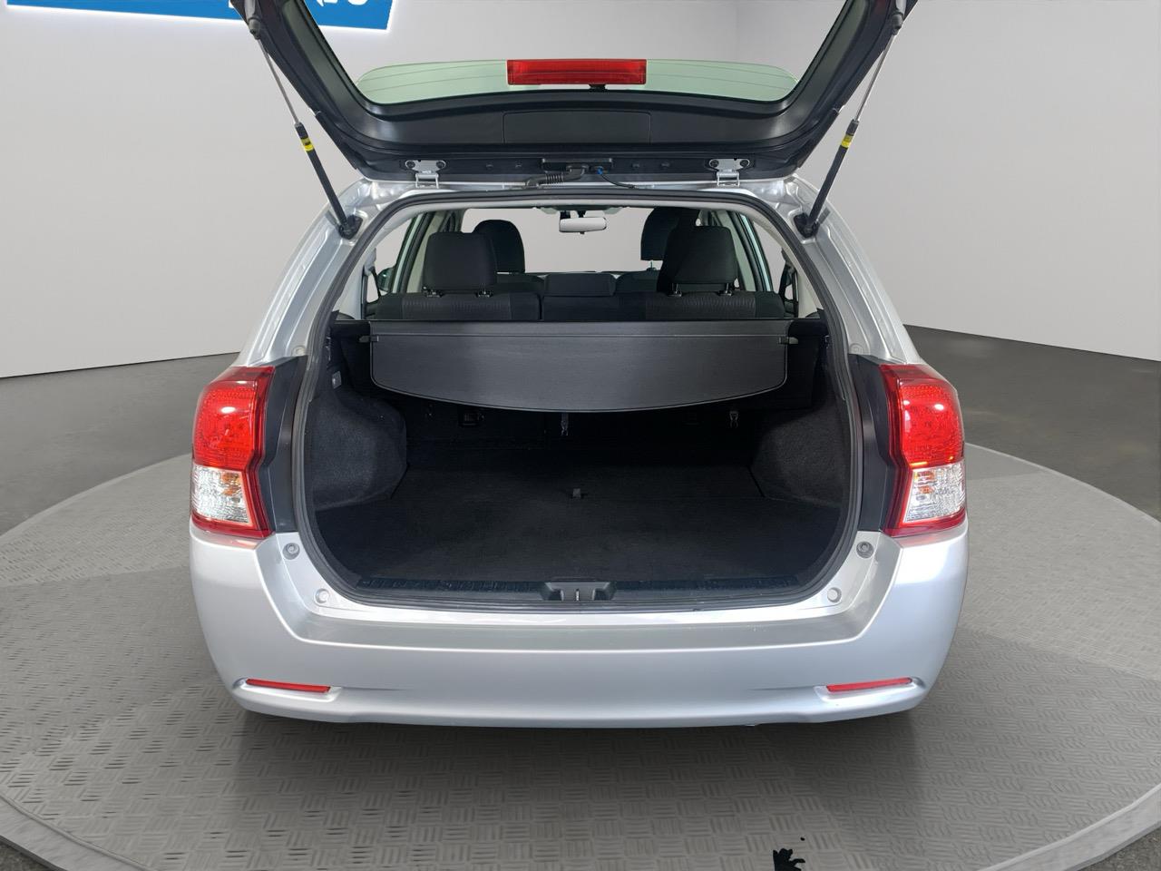 2014 Toyota Corolla Fielder Hybrid Station Wagon REVESING CAMERA + GREAT FUEL EFFICIENCY