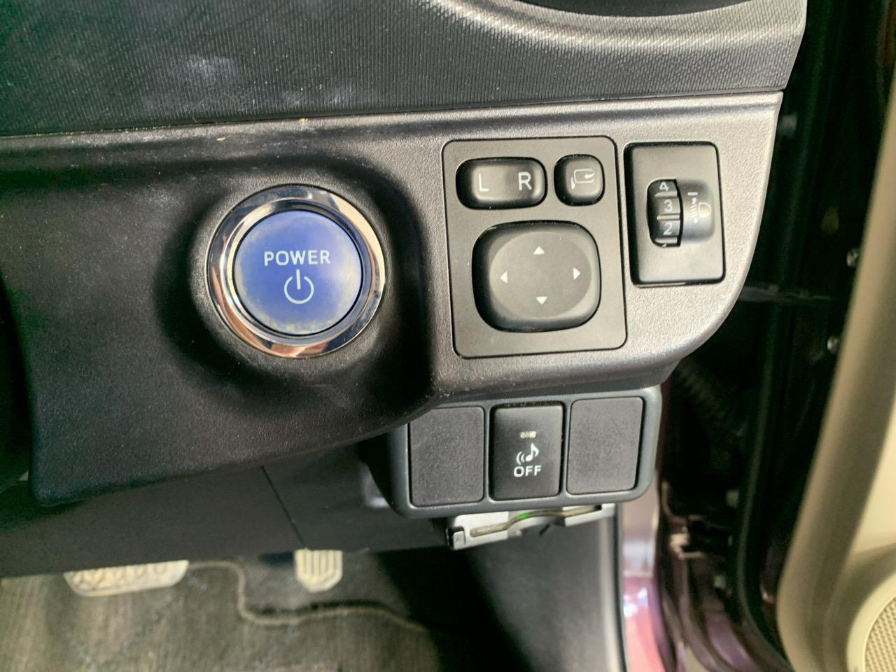 2014 Toyota Aqua S Hatchback REVERSING CAMERA + AUTO LIGHTS + PUSH BUTTON START