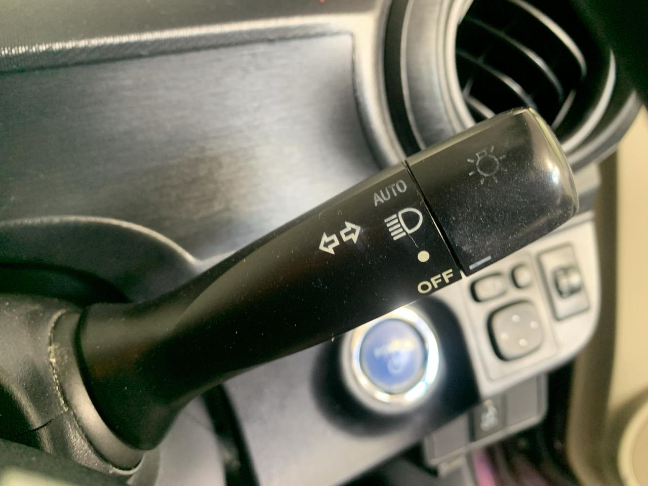 2014 Toyota Aqua S Hatchback REVERSING CAMERA + AUTO LIGHTS + PUSH BUTTON START