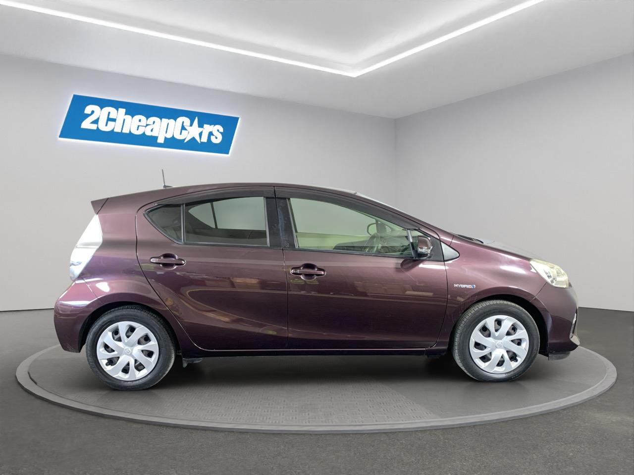 2014 Toyota Aqua S Hatchback REVERSING CAMERA + AUTO LIGHTS + PUSH BUTTON START
