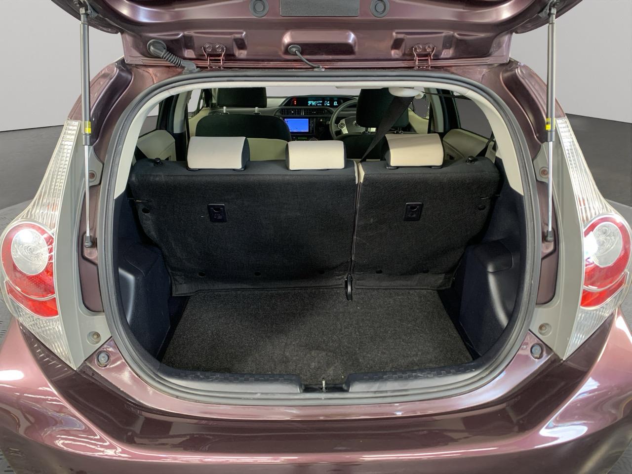 2014 Toyota Aqua S Hatchback REVERSING CAMERA + AUTO LIGHTS + PUSH BUTTON START