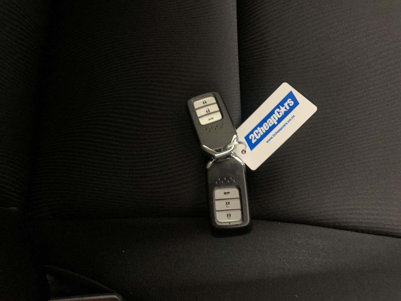 2016 Honda Grace Hybrid LX Sedan LOW KM + CRUISE CONTROL + REVERSING CAMERA