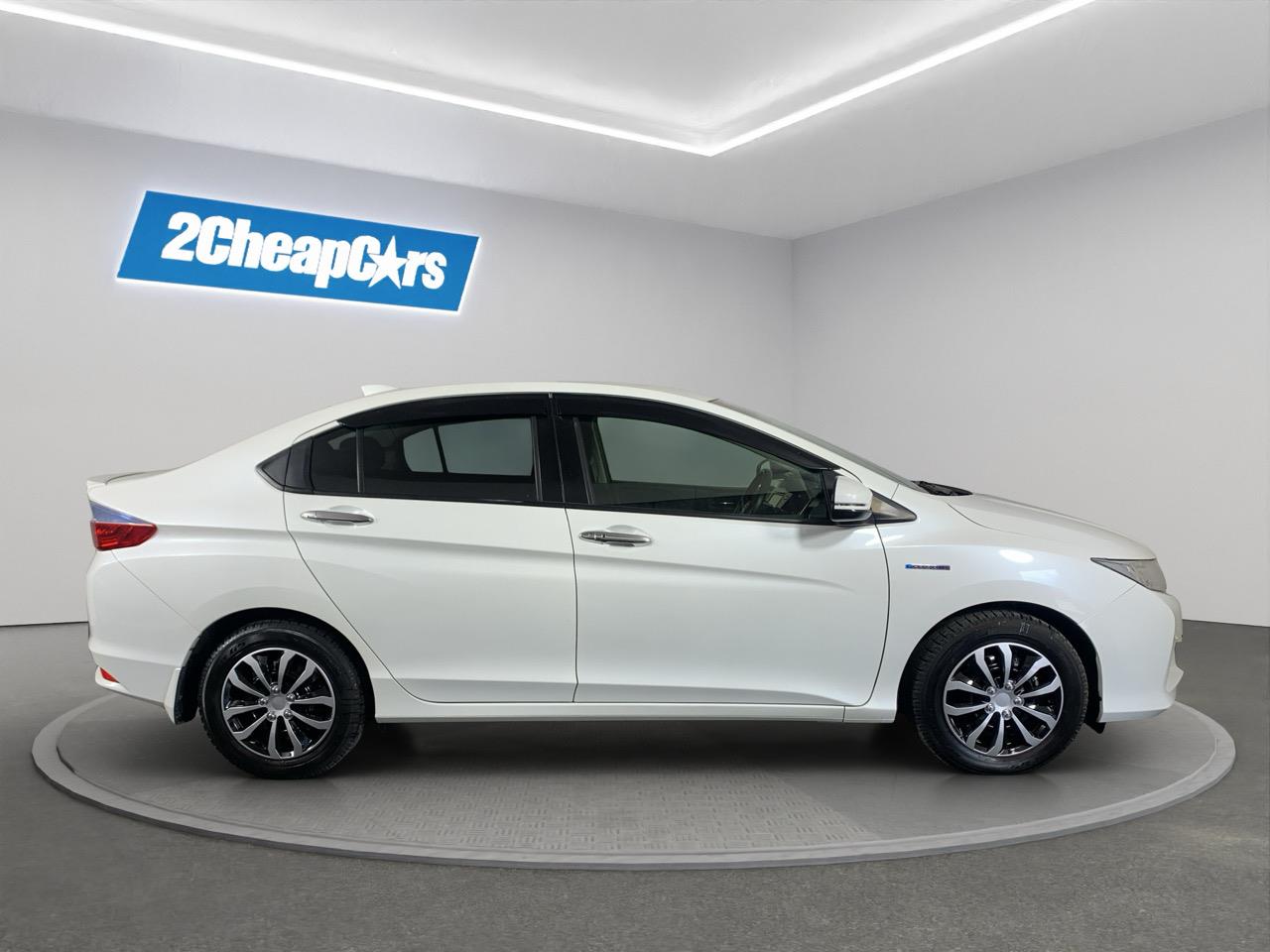 2016 Honda Grace Hybrid LX Sedan LOW KM + CRUISE CONTROL + REVERSING CAMERA