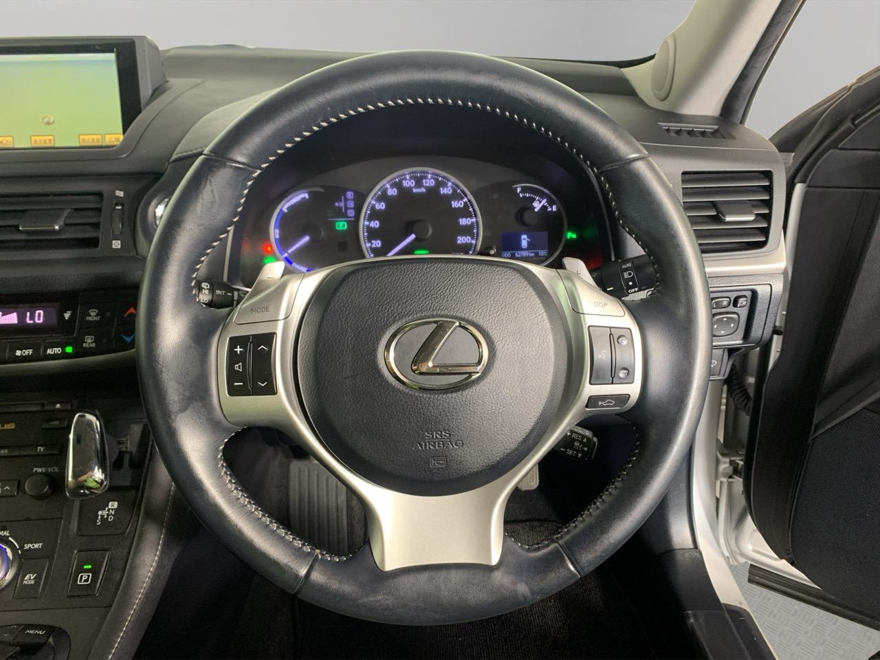 2012 Lexus CT200h Version C Hatchback HEATED SEATS + CRUISE CONTROL + PADDLE SHIFT