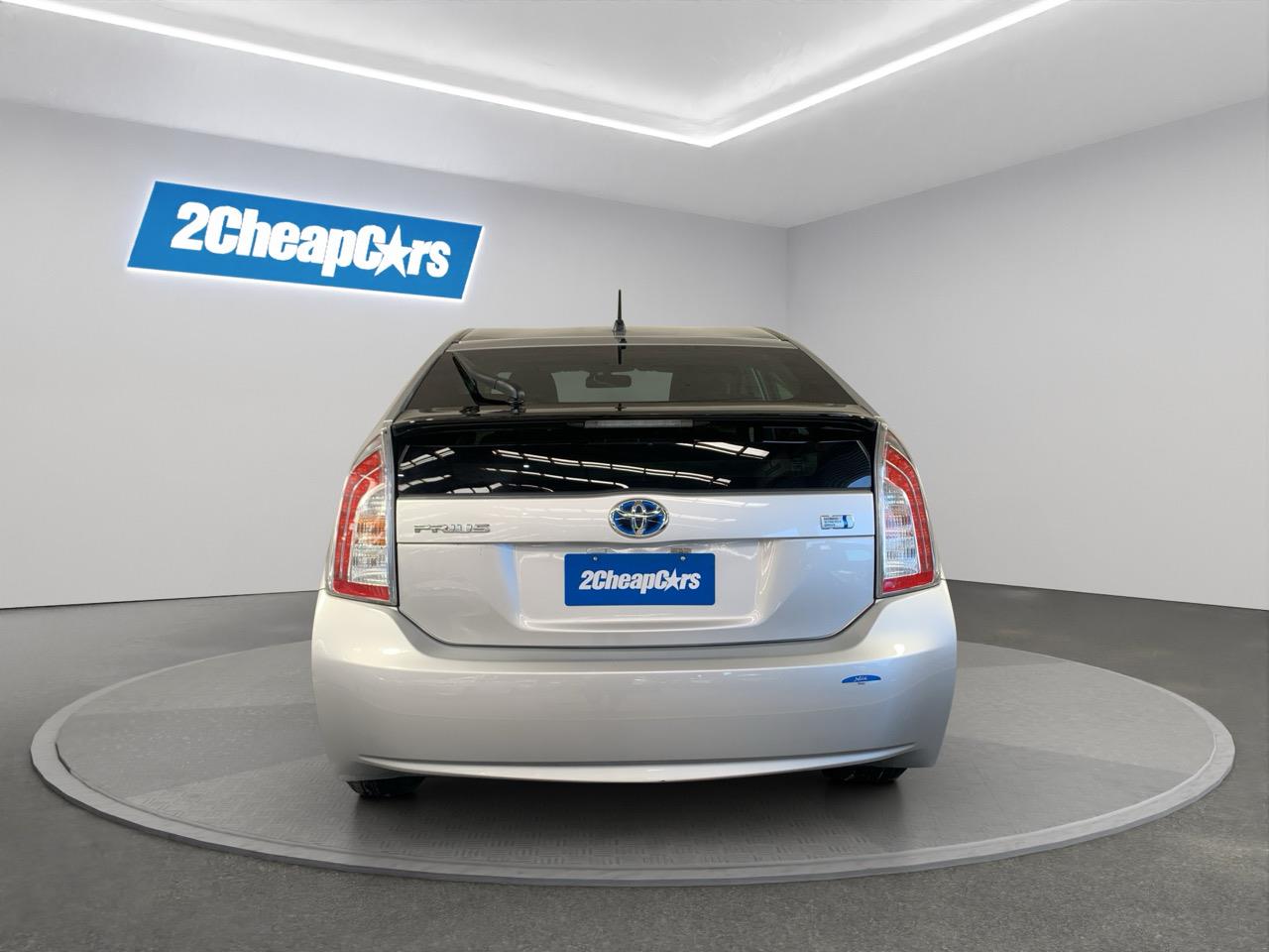 2015 Toyota Prius G Hatchback PUSH SRART + GREAT FUEL EFFICIENCY