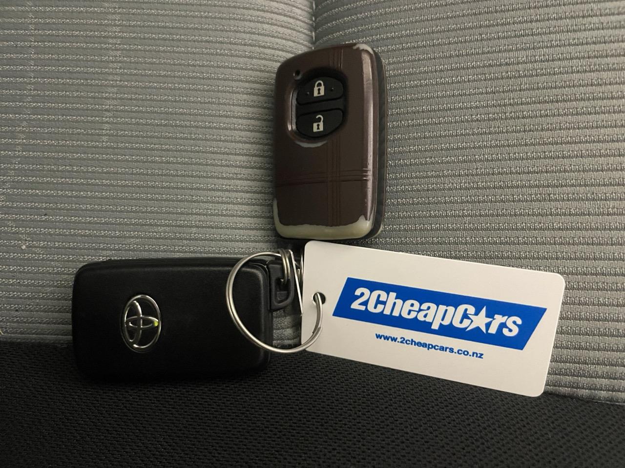 2013 Toyota Aqua S Hatchback AUTO LIGHTS + PUSH BUTTON START