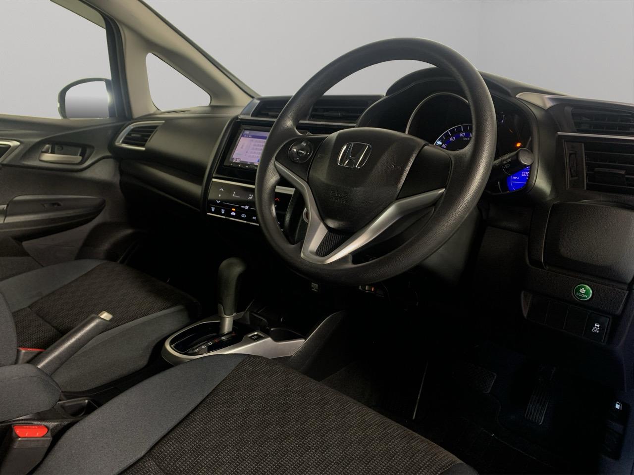 2014 Honda Fit Jazz New Shape Hatchback LOW KMS + REVERSING CAMERA + PUSH START