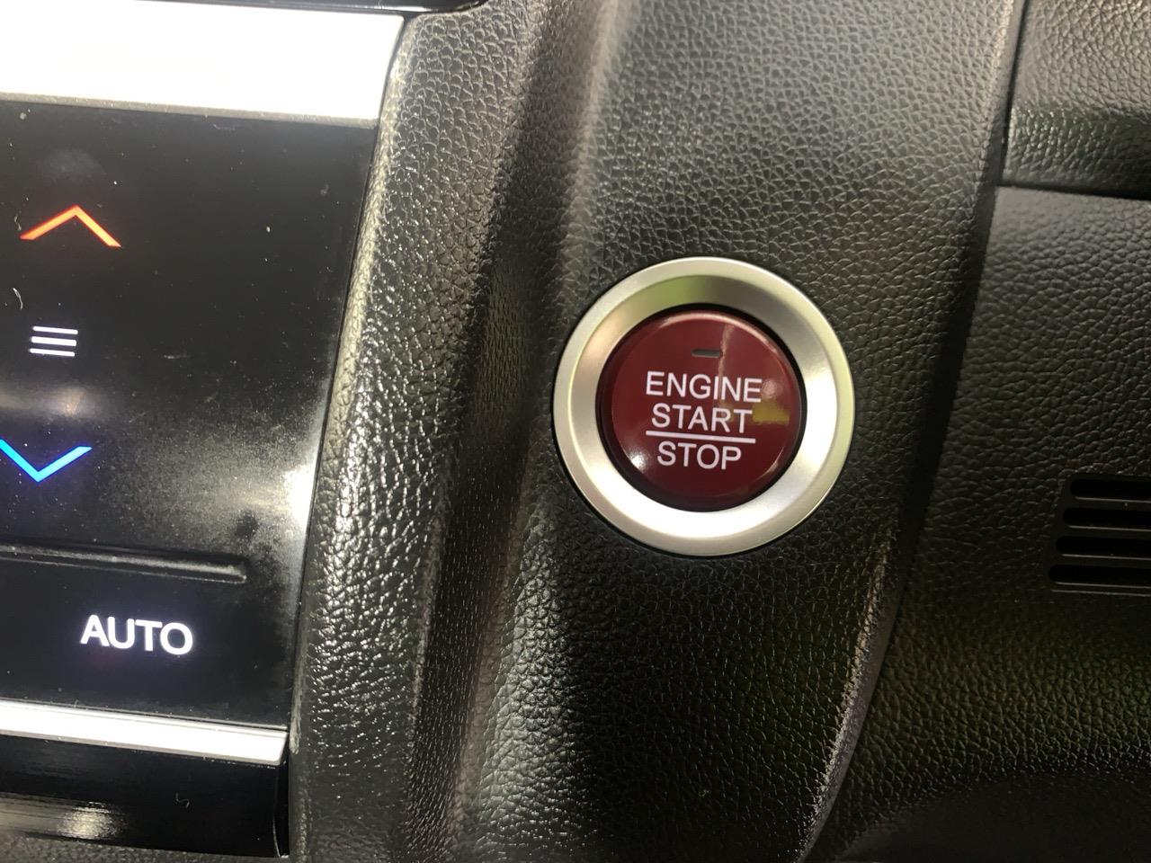 2014 Honda Fit Jazz New Shape Hatchback LOW KMS + REVERSING CAMERA + PUSH START