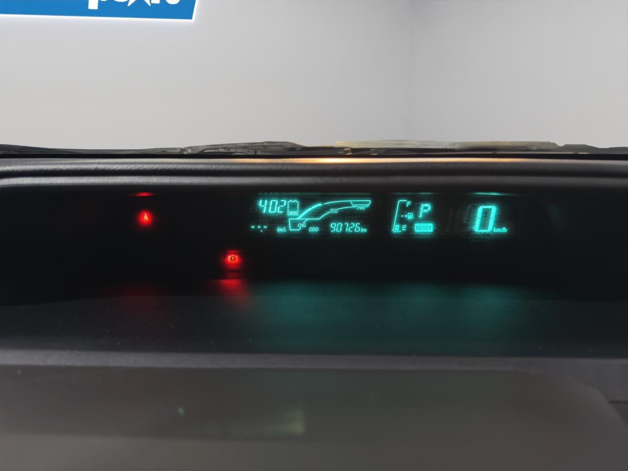 2013 Toyota Aqua G Hatchback SMART KEY + GREAT FUEL EFFICIENCY