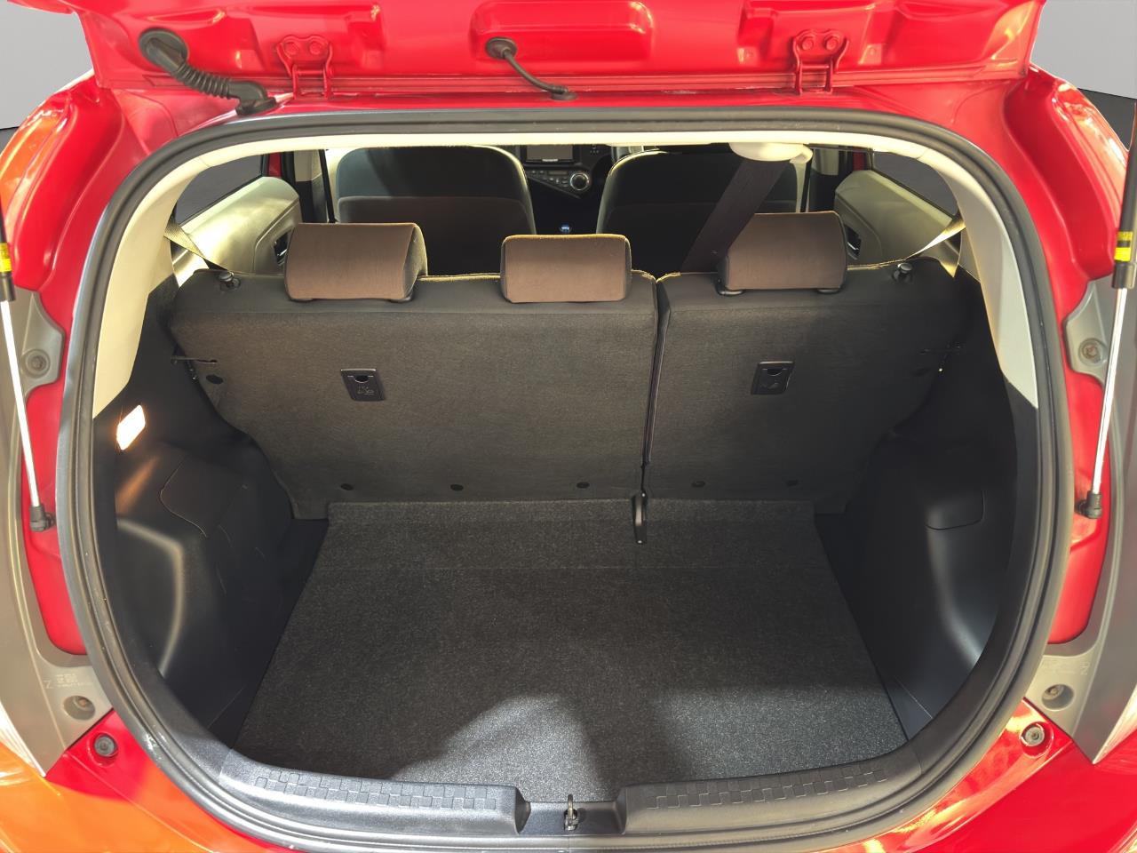 2013 Toyota Aqua G Hatchback SMART KEY + GREAT FUEL EFFICIENCY