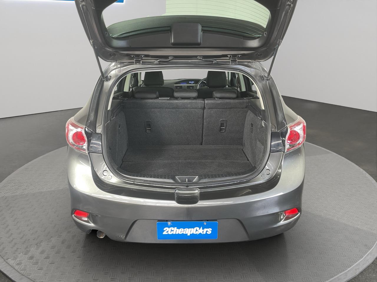 2012 Mazda Axela 3 1.5S Hatchback PUSH SRART + AUTO LIGHTS