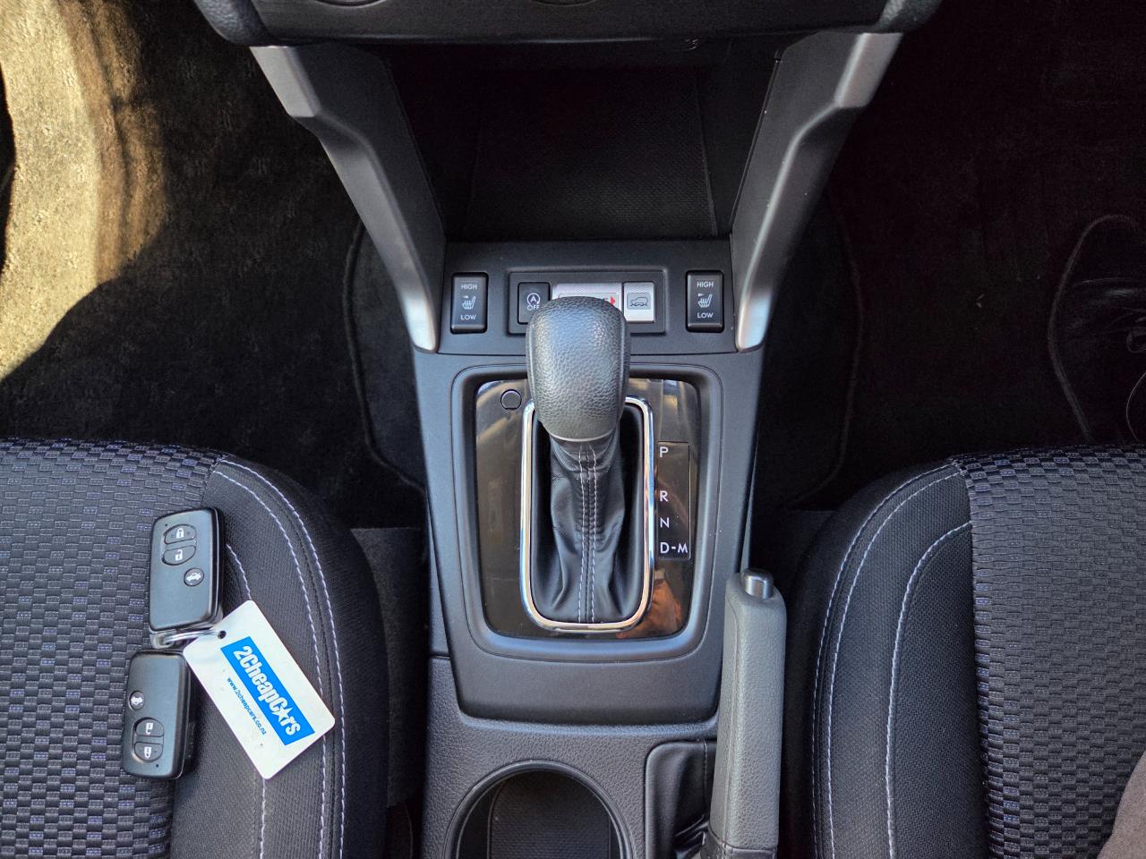 2013 Subaru Forester AWD RV/SUV AWD + REVERSING CAMERA + PADDLE SHIFT