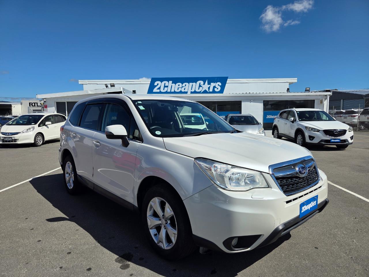 2013 Subaru Forester AWD RV/SUV AWD + REVERSING CAMERA + PADDLE SHIFT