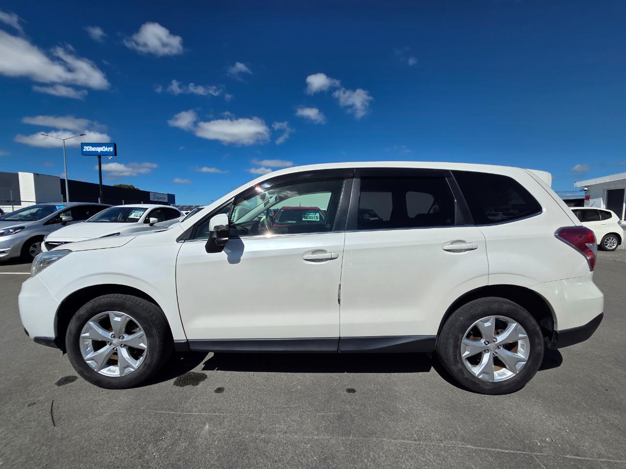 2013 Subaru Forester AWD RV/SUV AWD + REVERSING CAMERA + PADDLE SHIFT