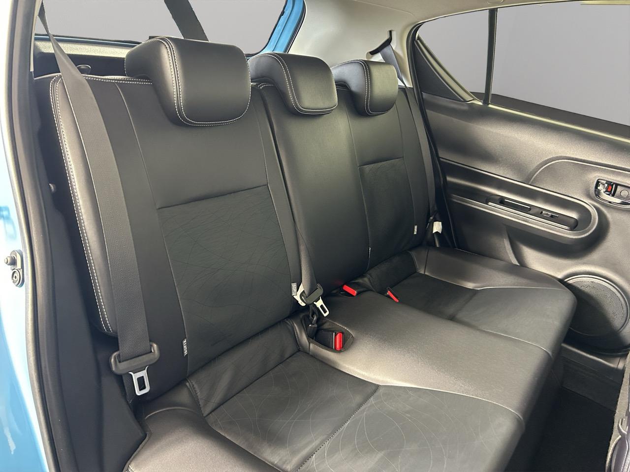 2015 Toyota Aqua Facelift Model G Black Soft Leather Selection Hatchback LOW KMS + REVERSING CAMERA + SMART KEY