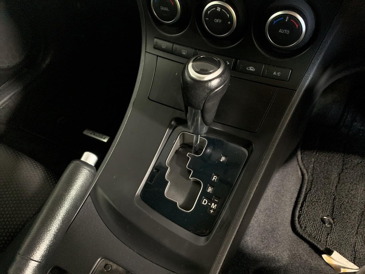 2013 Mazda Axela 3 SPORT 20S Hatchback LOW KM + CRUISE CONTROL + REVERSING CAMERA