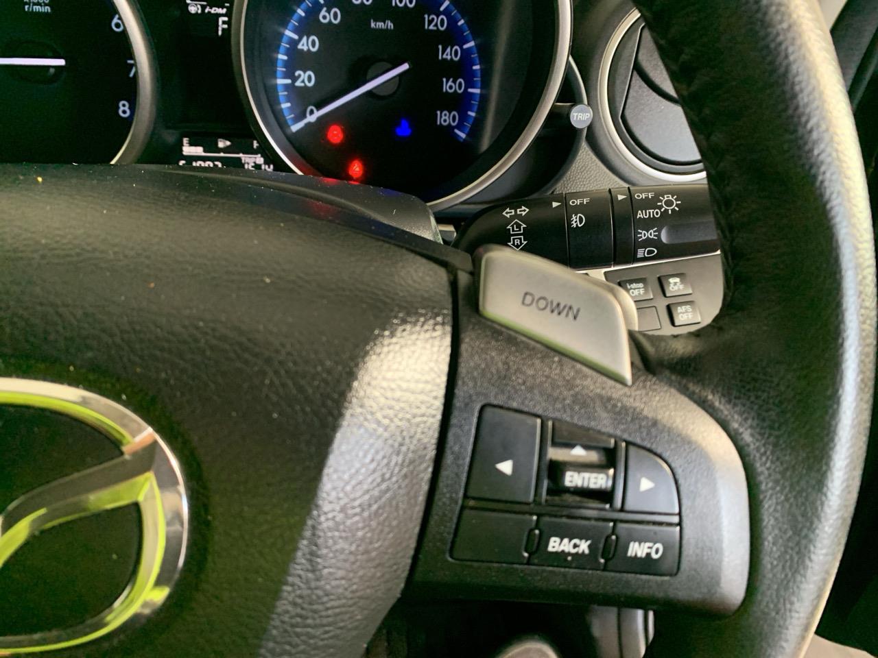 2013 Mazda Axela 3 SPORT 20S Hatchback LOW KM + CRUISE CONTROL + REVERSING CAMERA