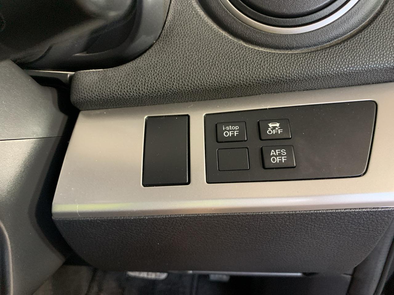 2013 Mazda Axela 3 SPORT 20S Hatchback LOW KM + CRUISE CONTROL + REVERSING CAMERA