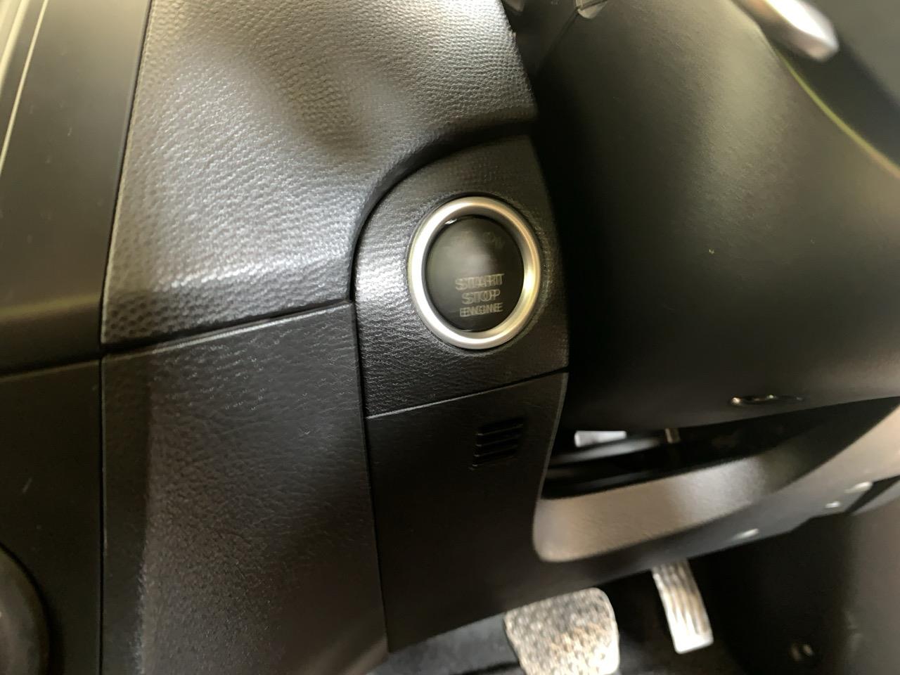 2013 Mazda Axela 3 SPORT 20S Hatchback LOW KM + CRUISE CONTROL + REVERSING CAMERA