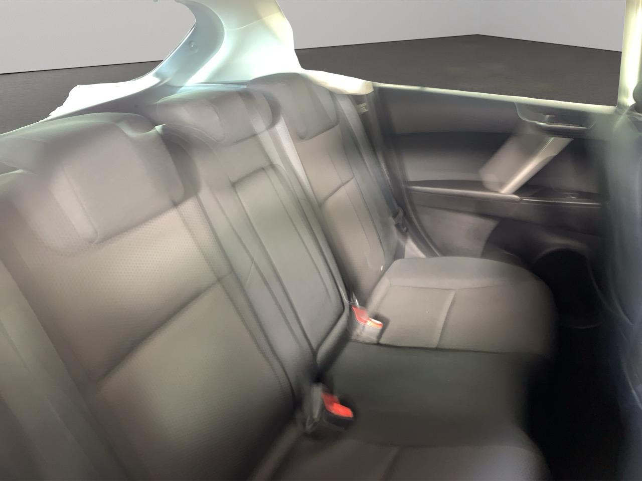 2013 Mazda Axela 3 SPORT 20S Hatchback LOW KM + CRUISE CONTROL + REVERSING CAMERA