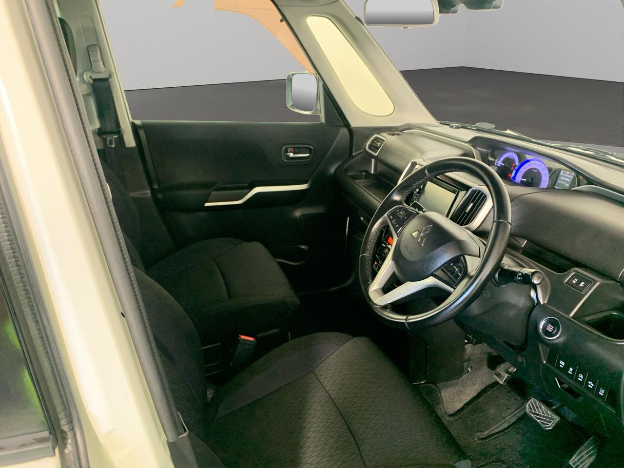 2016 Mitsubishi Delica D:2 HYBRID Hatchback ELECTRIC SLIDING DOORS + CRUISE CONTROL