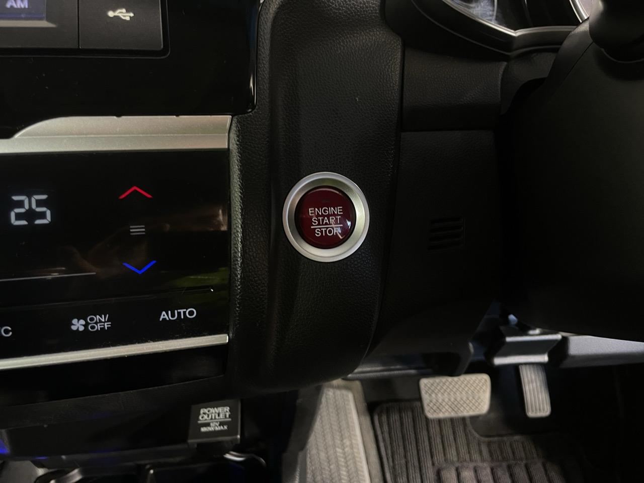 2014 Honda Fit Jazz RS New Shape Hatchback REVERSING CAMERA + PUSH BUTTON START