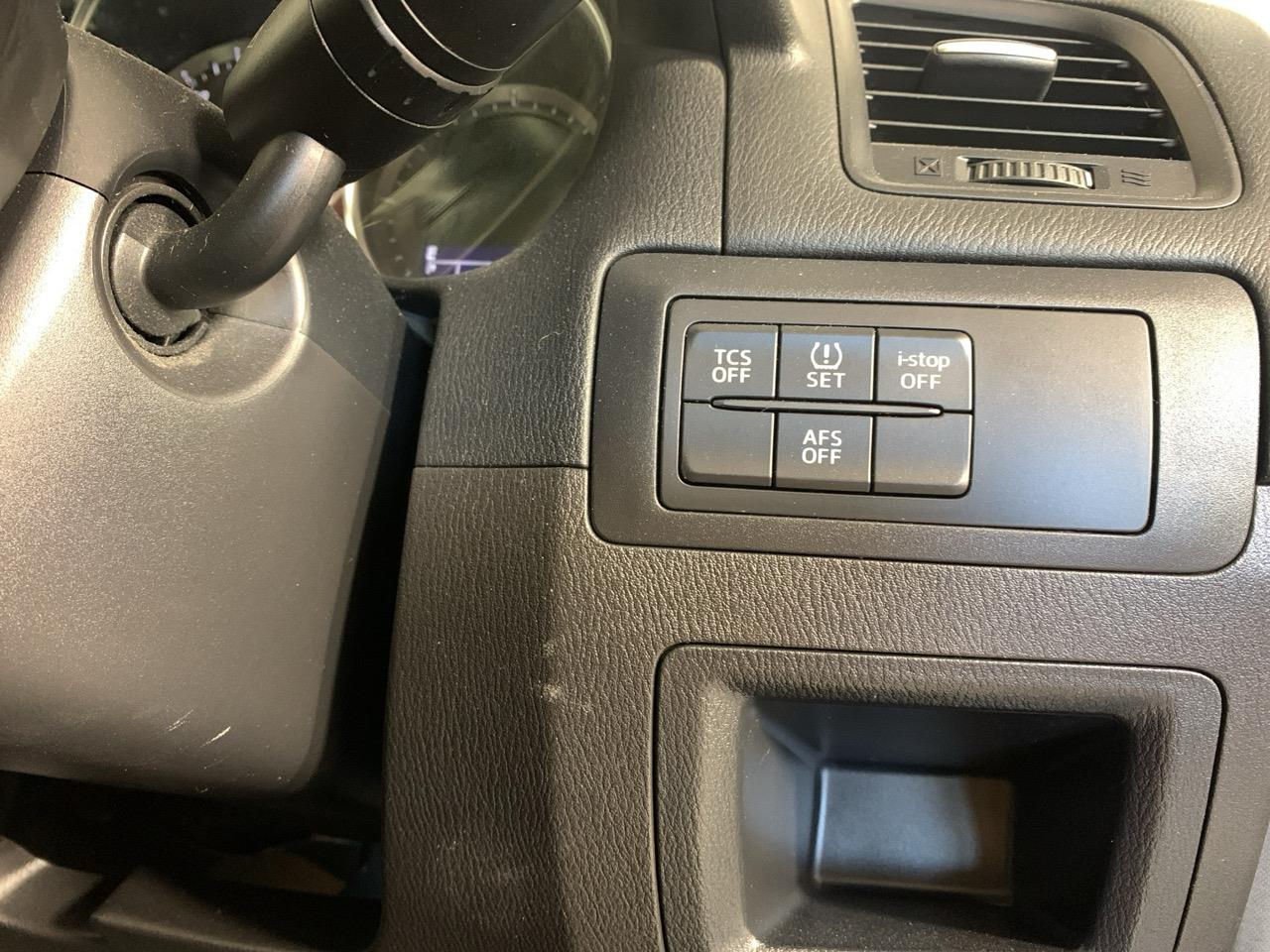 2012 Mazda CX-5 SKYACTIVE RV/SUV PUSH BUTTON START + AUTO LIGHTS + REVERSING CAMERA