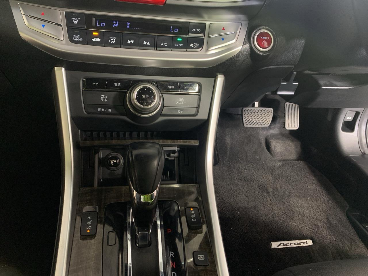 2013 Honda Accord HYBRID LX Sedan CRUISE CONTROL + POWER ADJUSTMENT SEATS