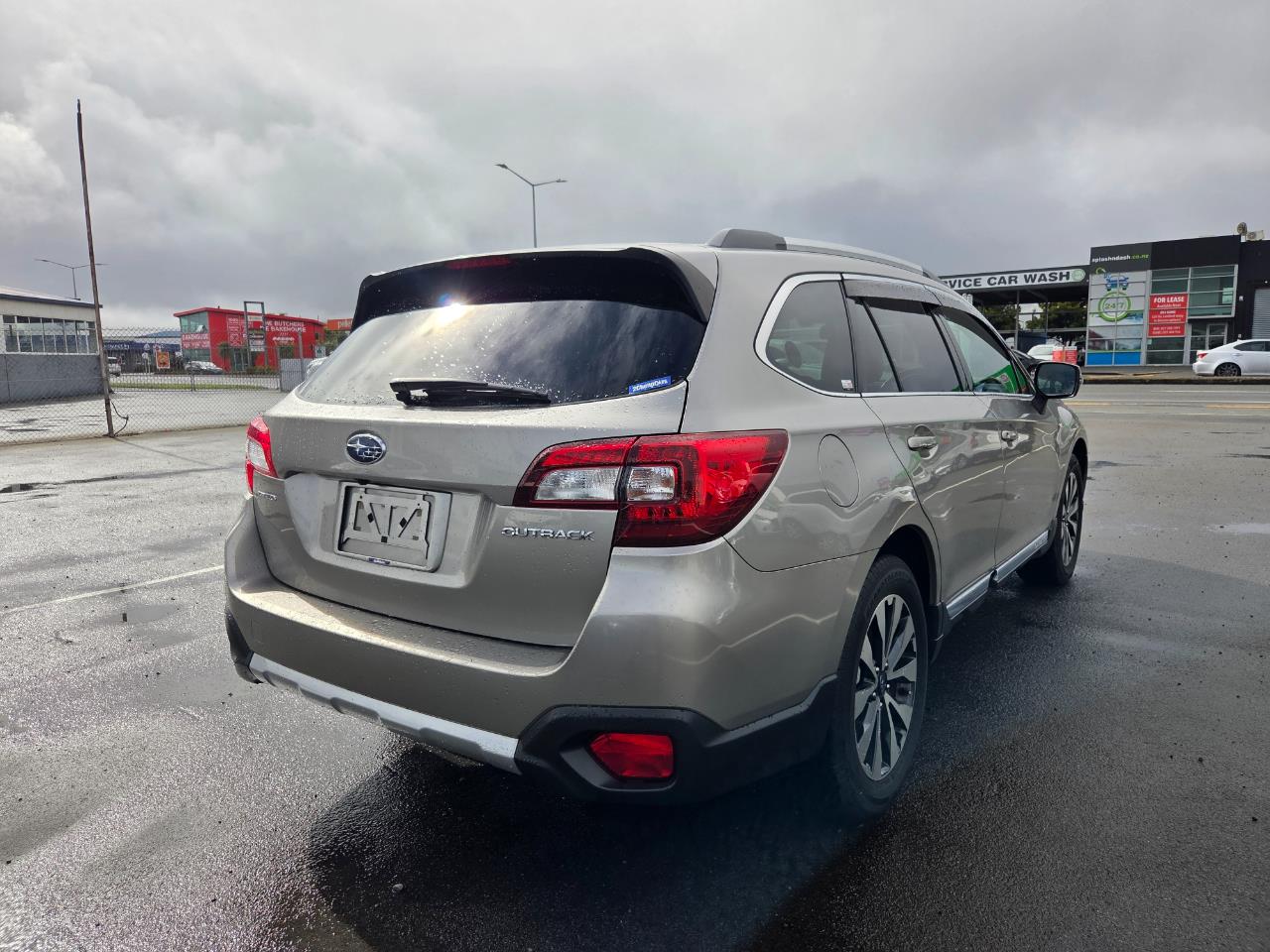 2015 Subaru Outback AWD Eyesight New Shape RV/SUV EYESIGHT SYSTEM + AWD + REVERSING CAMERA