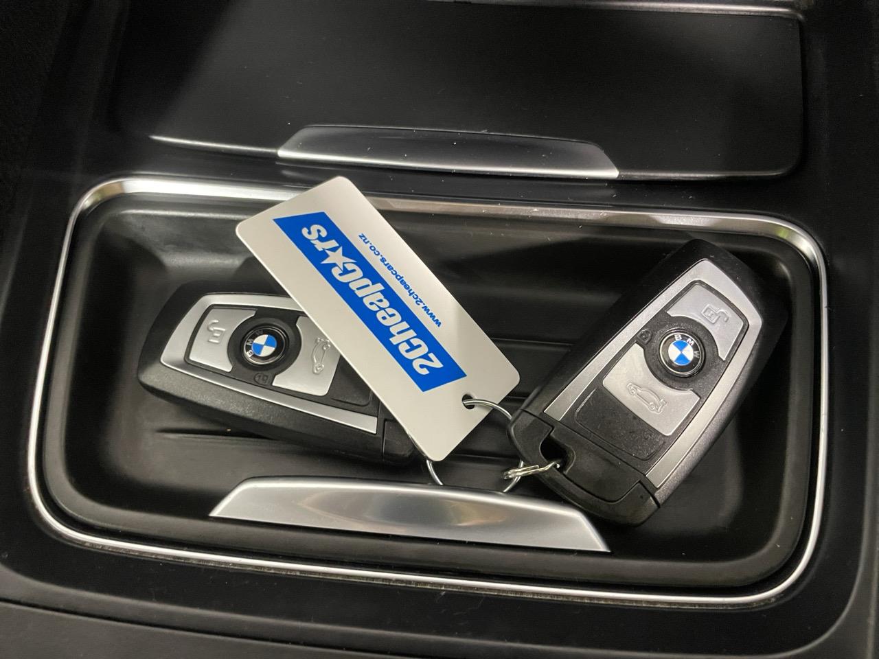 2014 BMW 320i TOURING Station Wagon LOW KM + REVERSING CAMERA + PARKING SENSORS