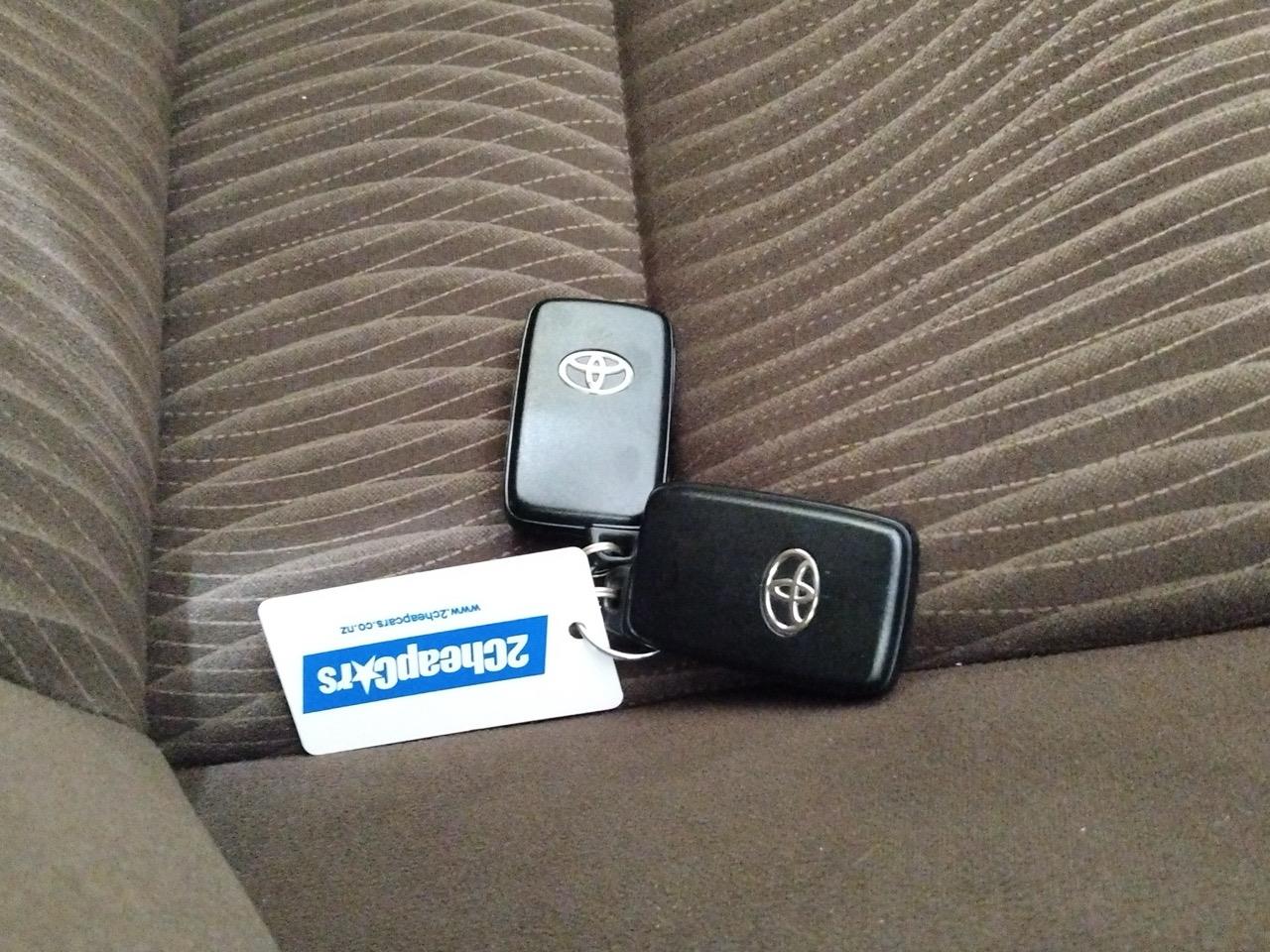 2014 Toyota Aqua G Hatchback PUSH START + REVERSING CAMERA + AUTO LIGHTS