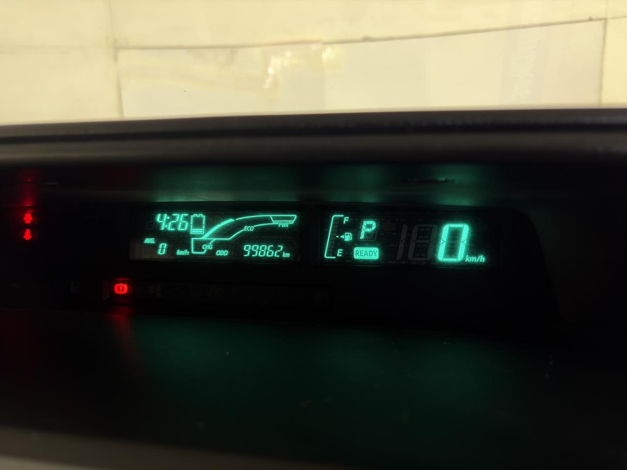 2012 Toyota Aqua S Hatchback SMART KEY + AUTO LIGHTS + GREAT FUEL EFFICIENCY