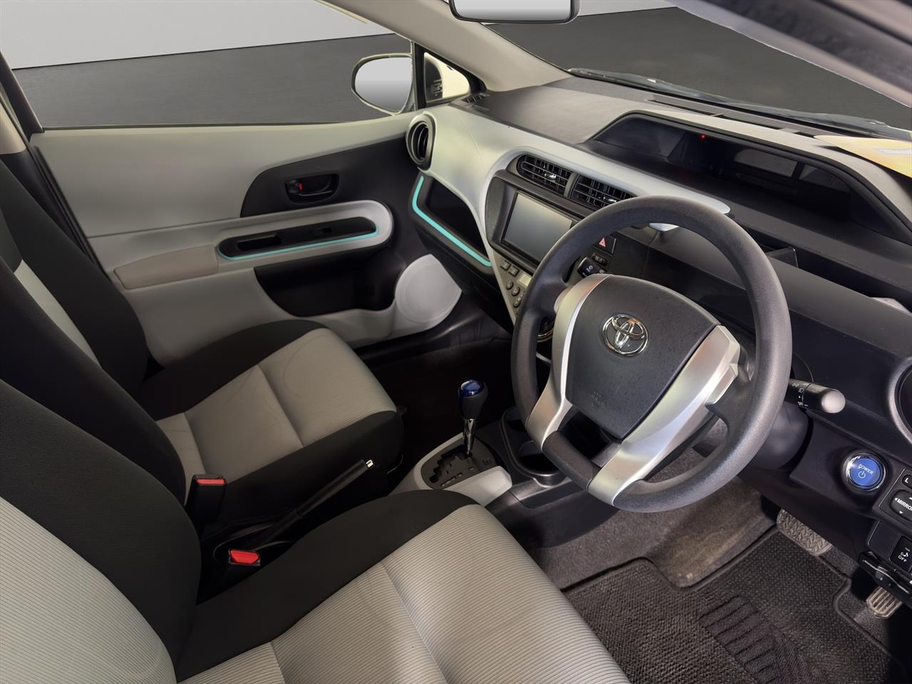 2012 Toyota Aqua S Hatchback SMART KEY + AUTO LIGHTS + GREAT FUEL EFFICIENCY