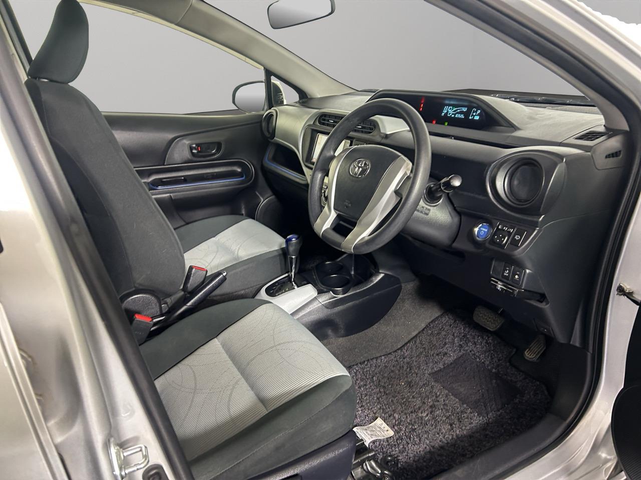 2014 Toyota Aqua S Hatchback AUTO LIGHTS + PUSH START