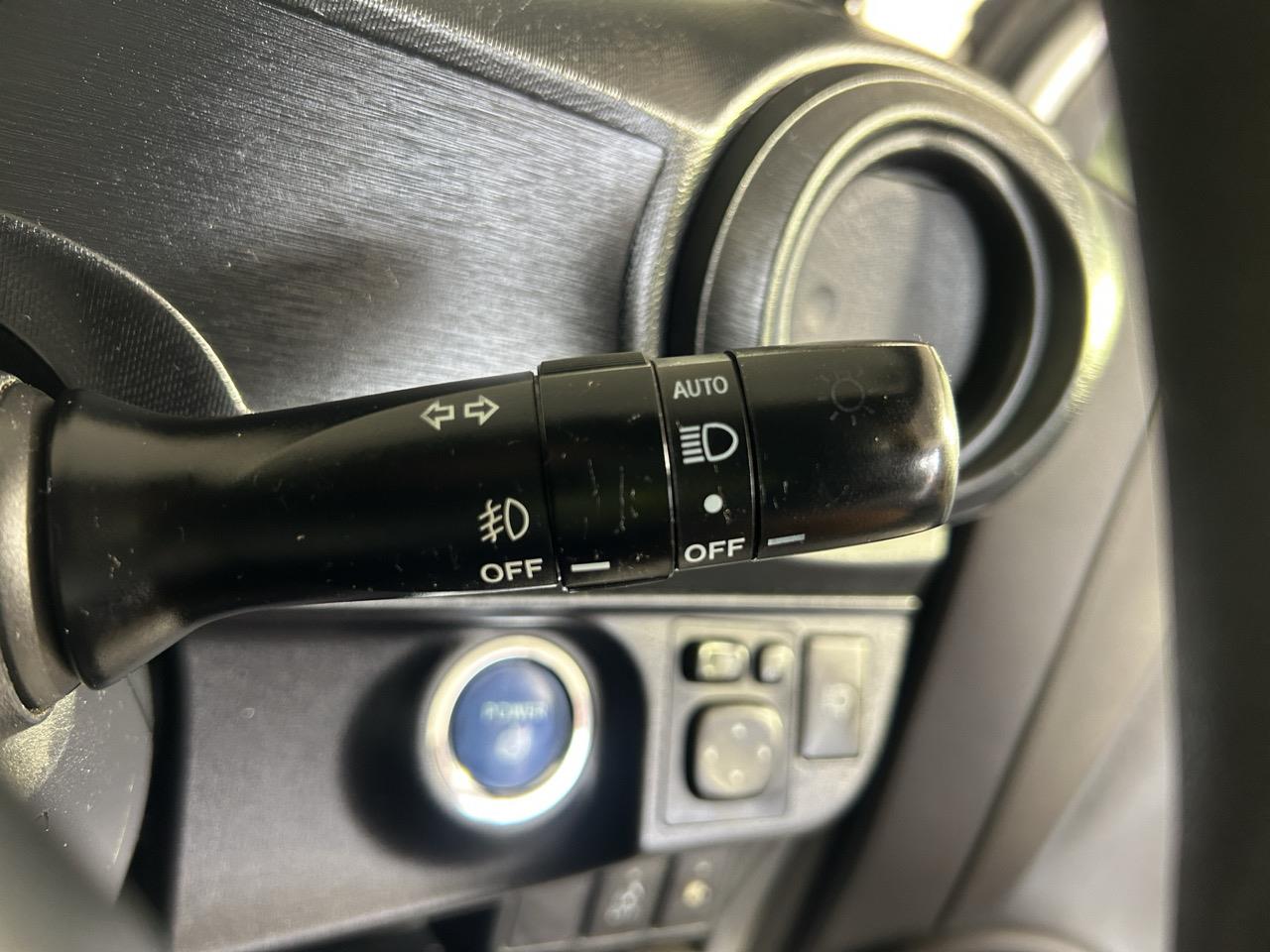 2014 Toyota Aqua S Hatchback AUTO LIGHTS + PUSH START