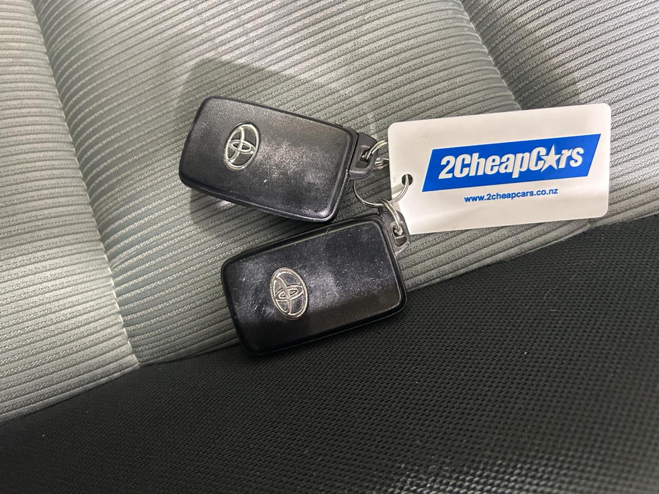 2014 Toyota Aqua S Hatchback AUTO LIGHTS + PUSH START