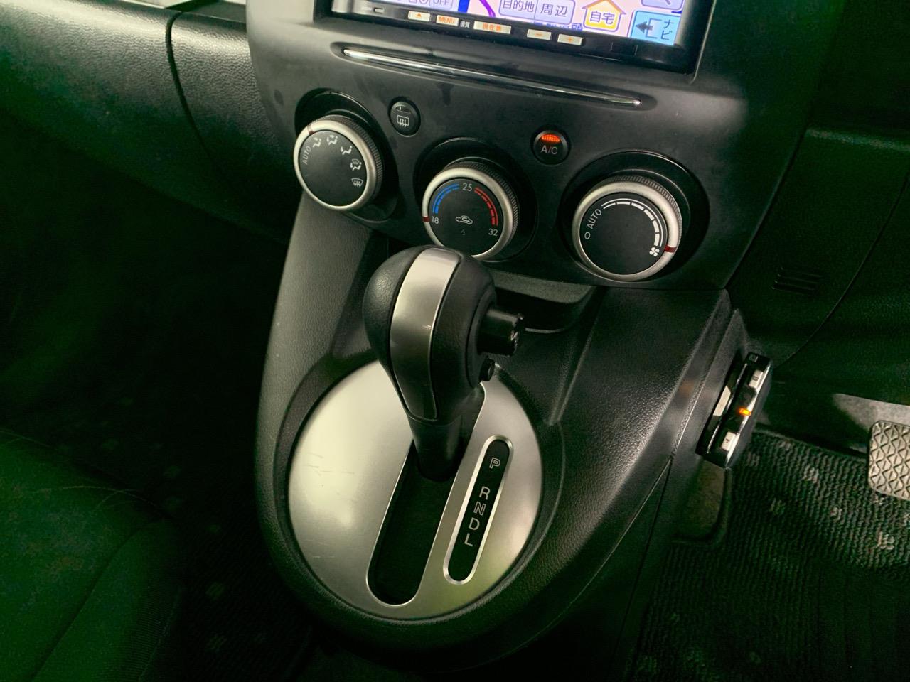 2012 Mazda Demio 13 Skyactive Hatchback REVESING CAMERA + GREAT FUEL EFFICIENCY