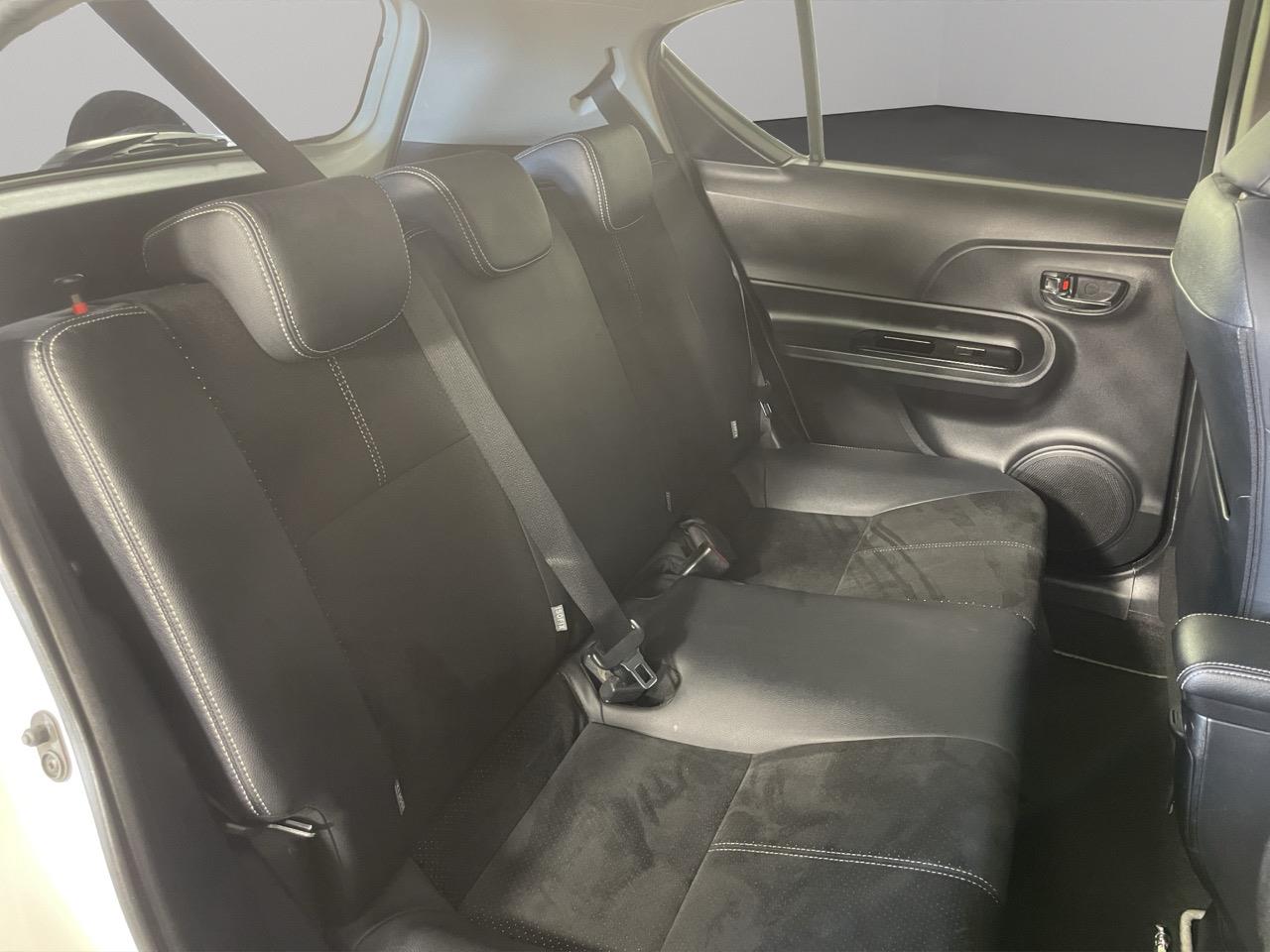 2014 Toyota Aqua G G's Hatchback REVERSING CAMERA + HEATED SEATS + PUSH START